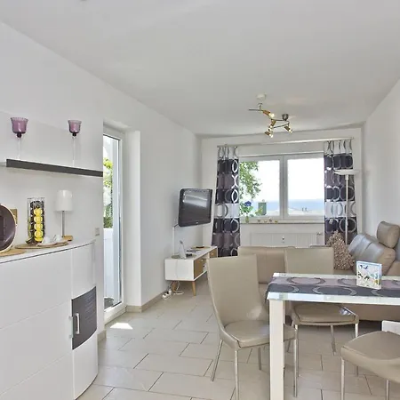 Traumhafter Meerblick, Schicke Mit Balkon - Fernsicht 12 Goehren (Ruegen)