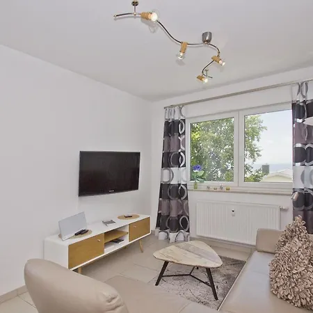 Traumhafter Meerblick, Schicke Mit Balkon - Fernsicht 12 * Goehren (Ruegen)