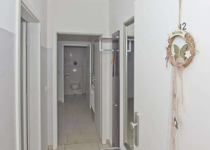 Traumhafter Meerblick, Schicke Mit Balkon - Fernsicht 12 Apartamento Goehren (Ruegen)